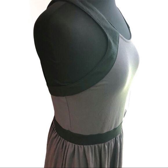 Victoria’s secret gray open back bow dress sz M - Picture 6 of 13